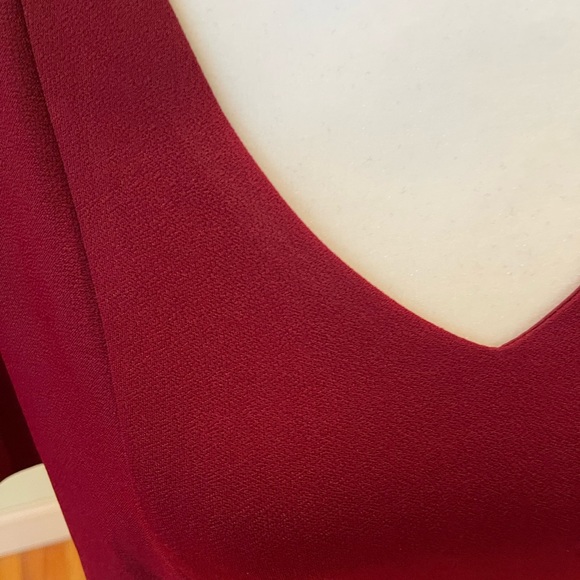 Sexy burgundy dress size medium V-neck - Picture 4 of 9